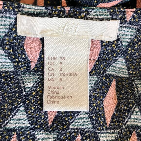 H&M Navy White Pink Patterned Blouse Size US8 - Picture 3 of 3